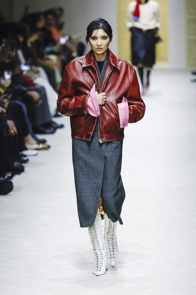 Patru metode de styling Prada - 4 metode de styling pentru tinute de toamna