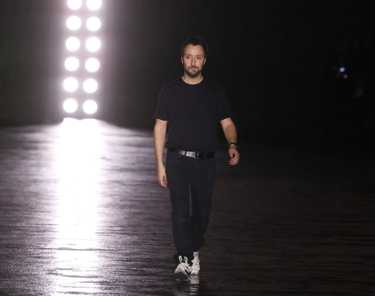 Saint Laurent Anthony Vaccarello 2 - Anthony Vaccarello pleaca de la Saint Laurent