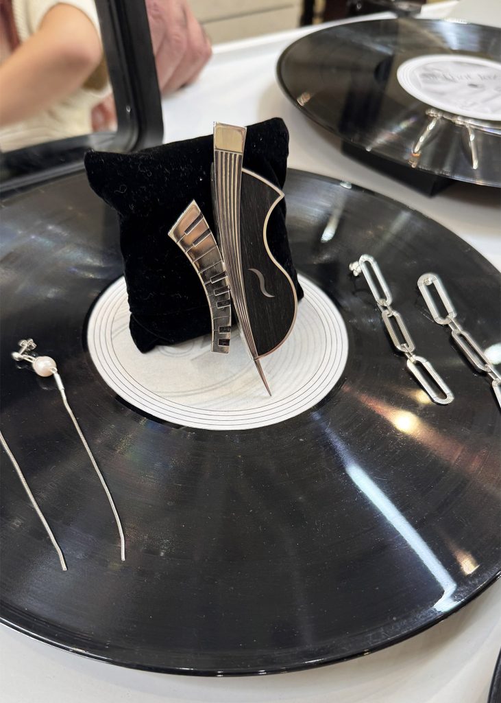 vernisaj ROJW 2026 2 - Perspective diferite asupra bijuteriilor la Romanian Jewelry Week 2026